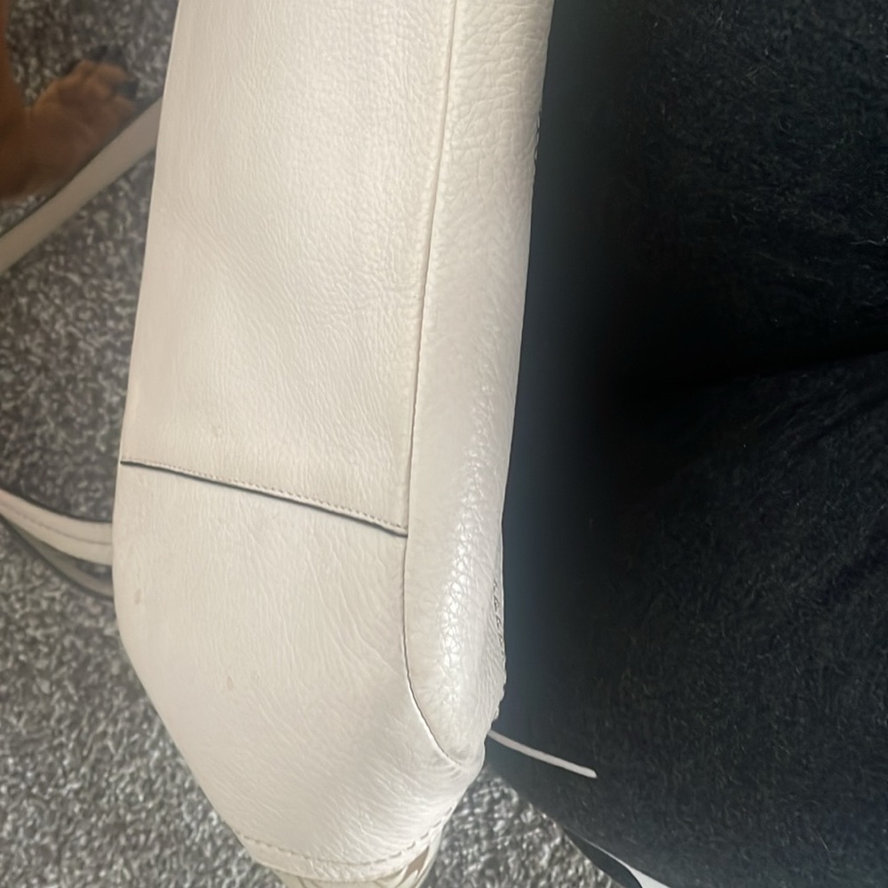 Cream Coach Bag - Picture 6 of 8